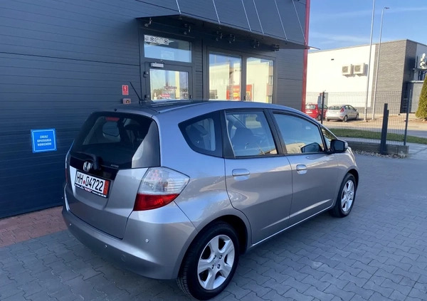 Honda Jazz cena 23900 przebieg: 156000, rok produkcji 2010 z Tarnobrzeg małe 79